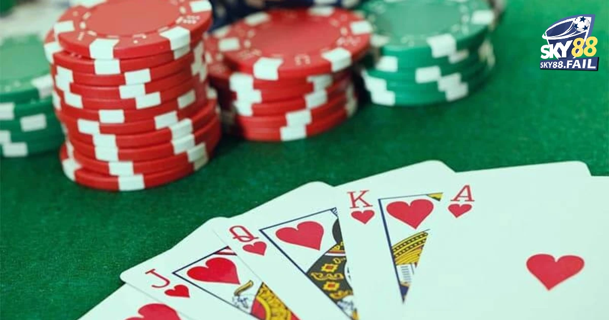 Một người chơi có khả năng nhớ bài tốt và biết dự đoán bài của đối thủ