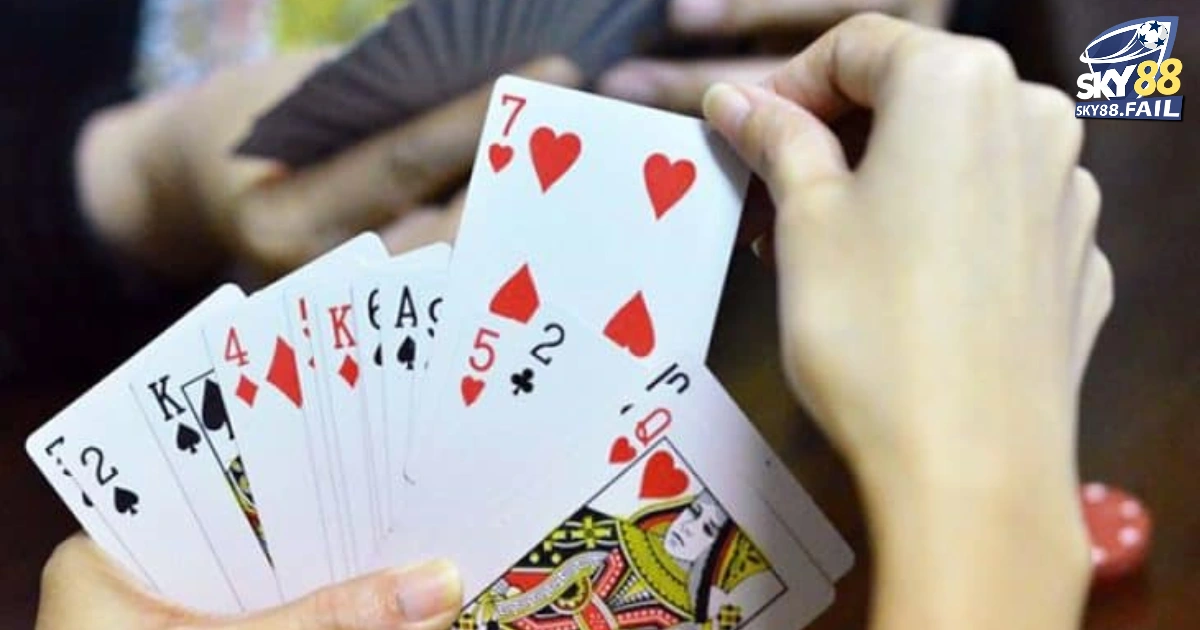 Đọc tình huống là một kỹ năng không thể thiếu trong Tiến Lên Miền Nam